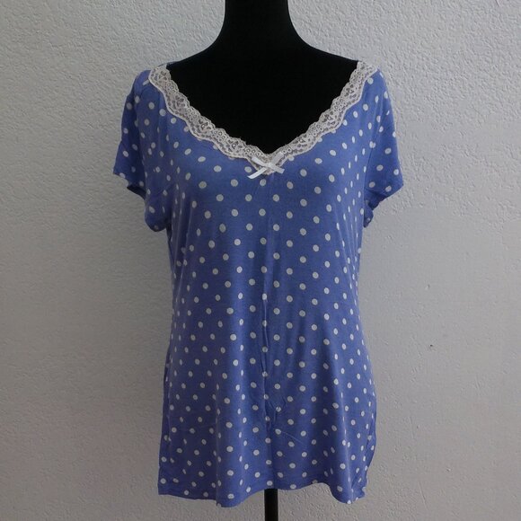 Purple polka dots V-neck T-shirt, with lace details - Picture 2 of 6